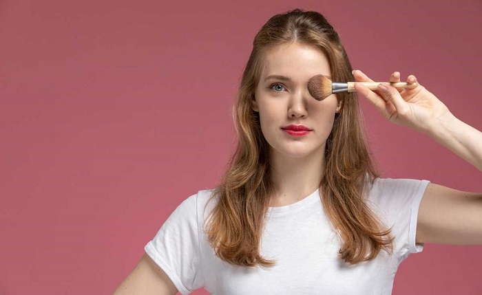 استفاده از محصولات مناسب برای افزایش دوام آرایش استفاده از محصولات مناسب برای افزایش دوام آرایش